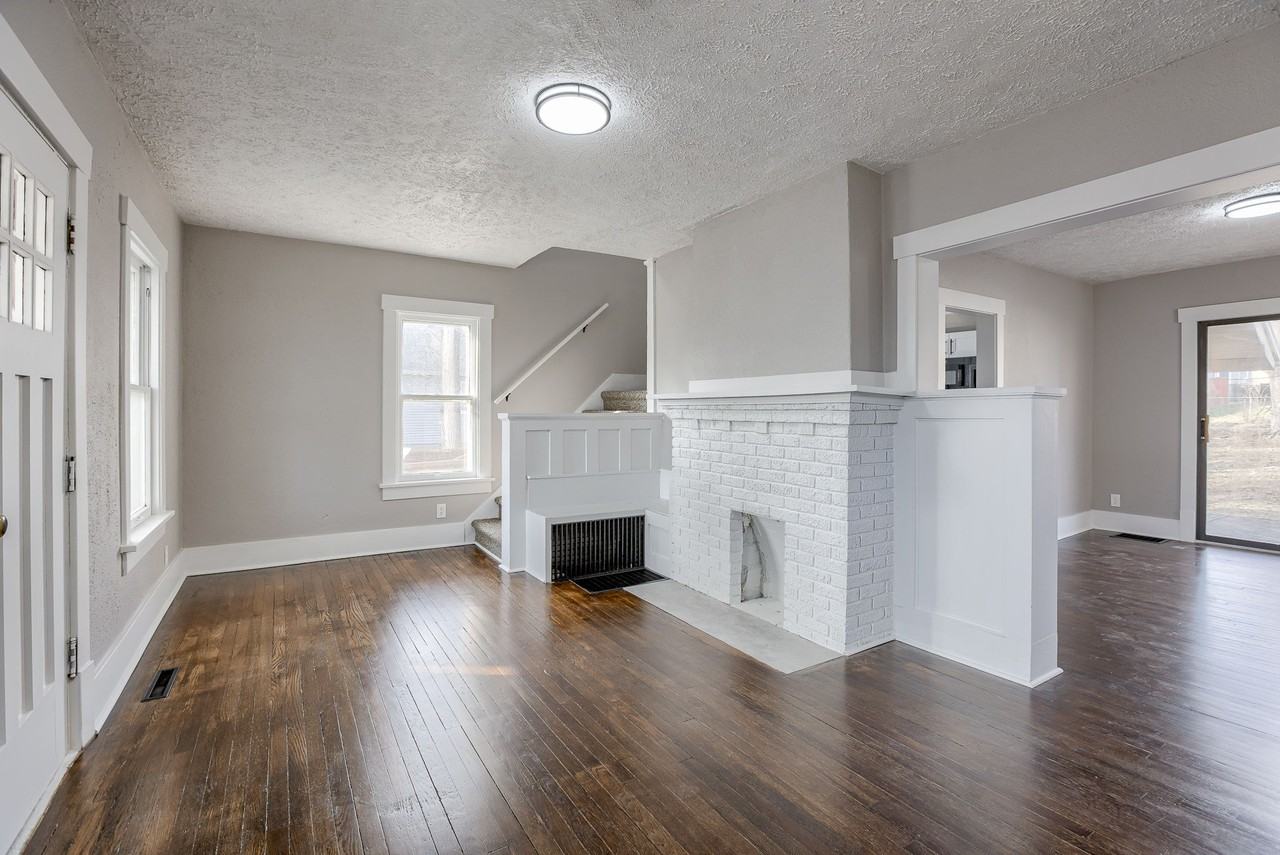 4922 N 35th St #1 - Photo 4 of 25