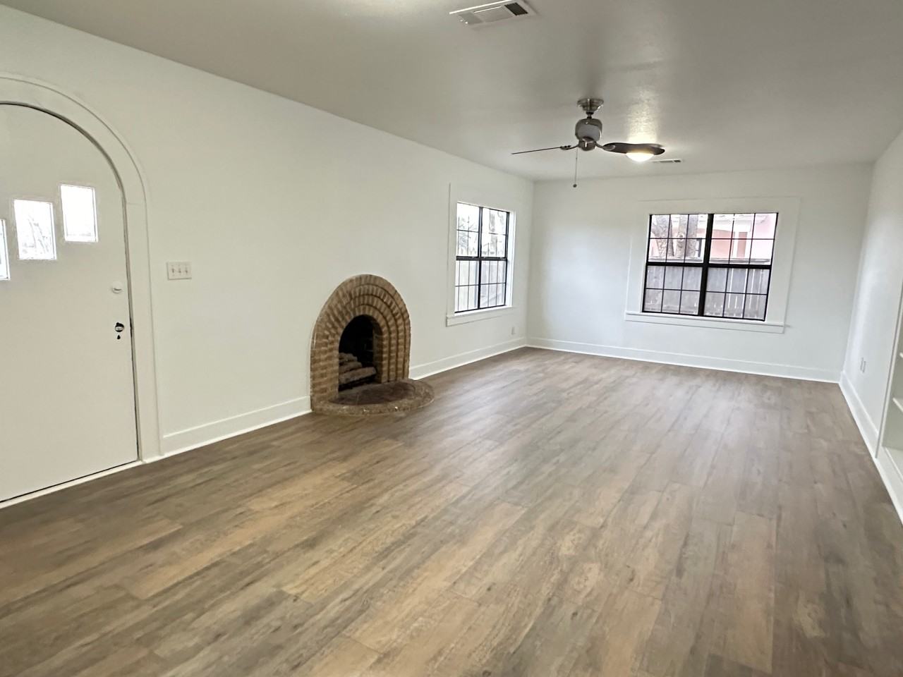 1900 College Ave #1 - Photo 2 of 8