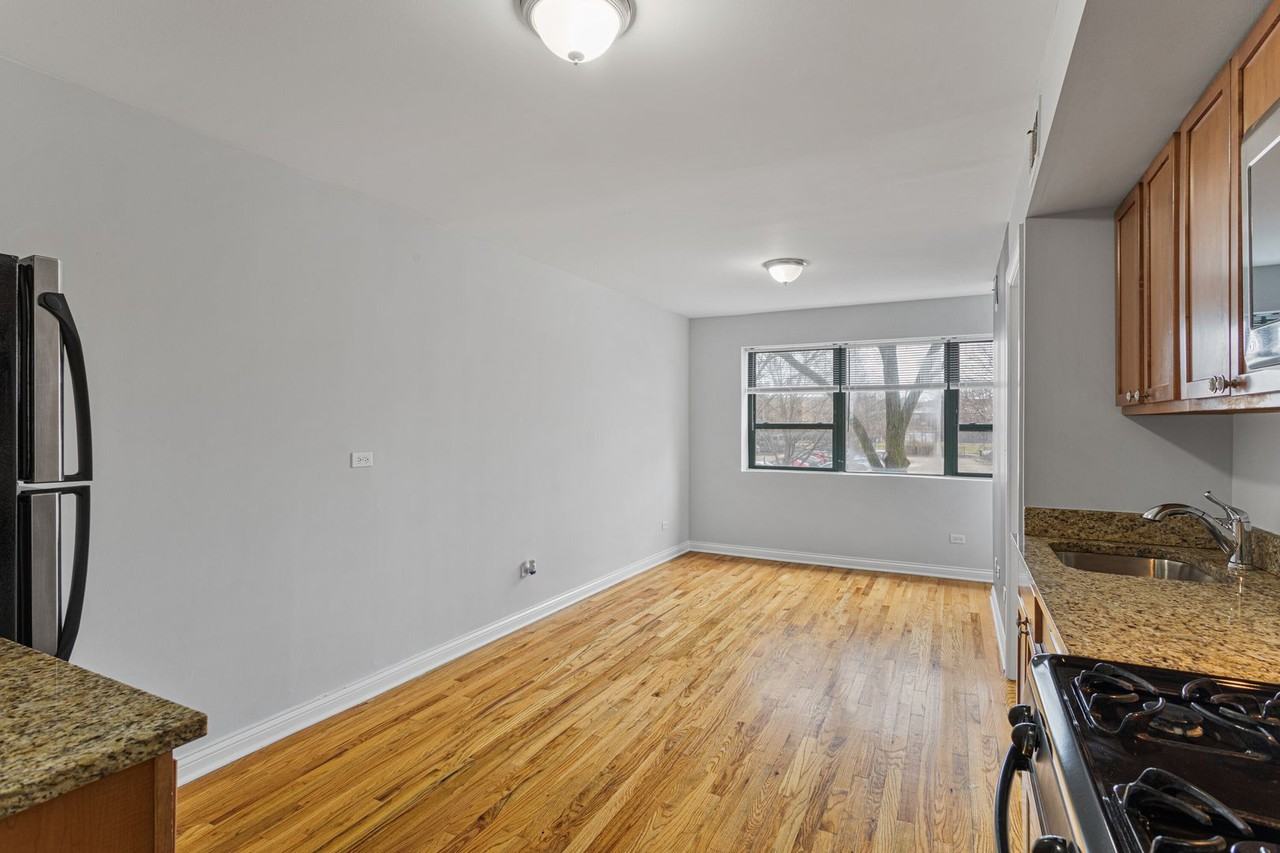 The Marshfield at Howard Street - Photo 5 of 16