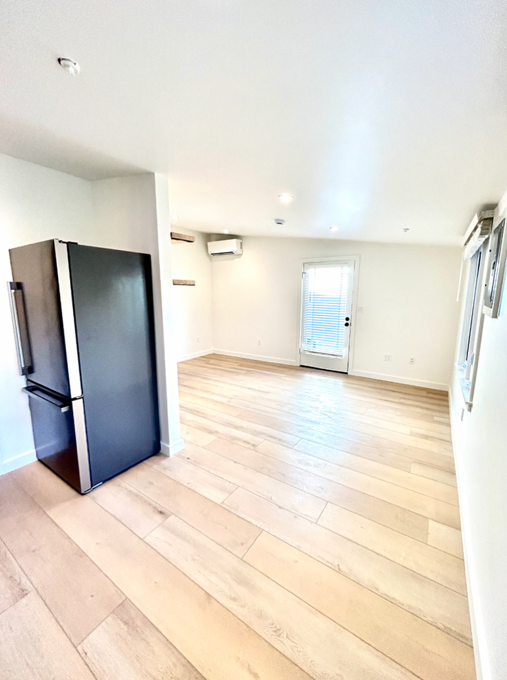 510 Chapala St - Photo 3 of 20