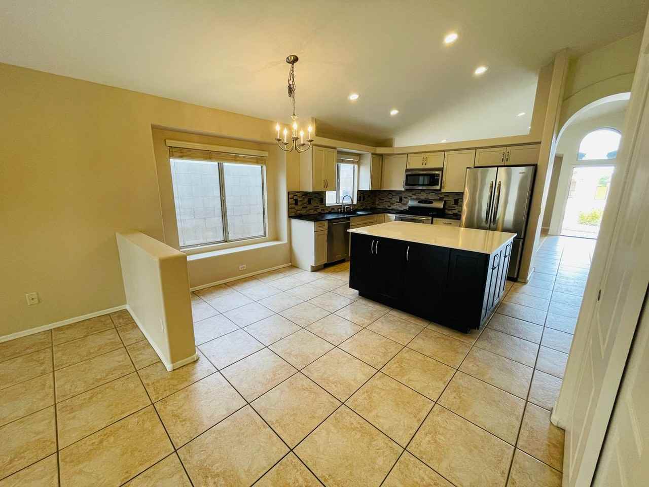 1051 W Todd Dr - Photo 7 of 42