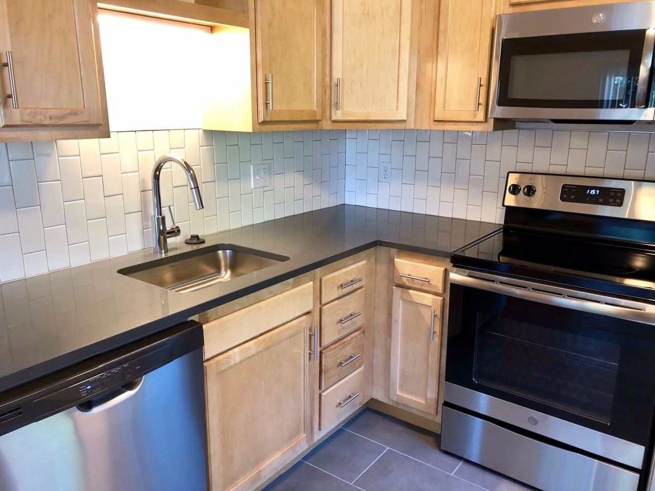 2939 Marine Street - Photo 4 of 22