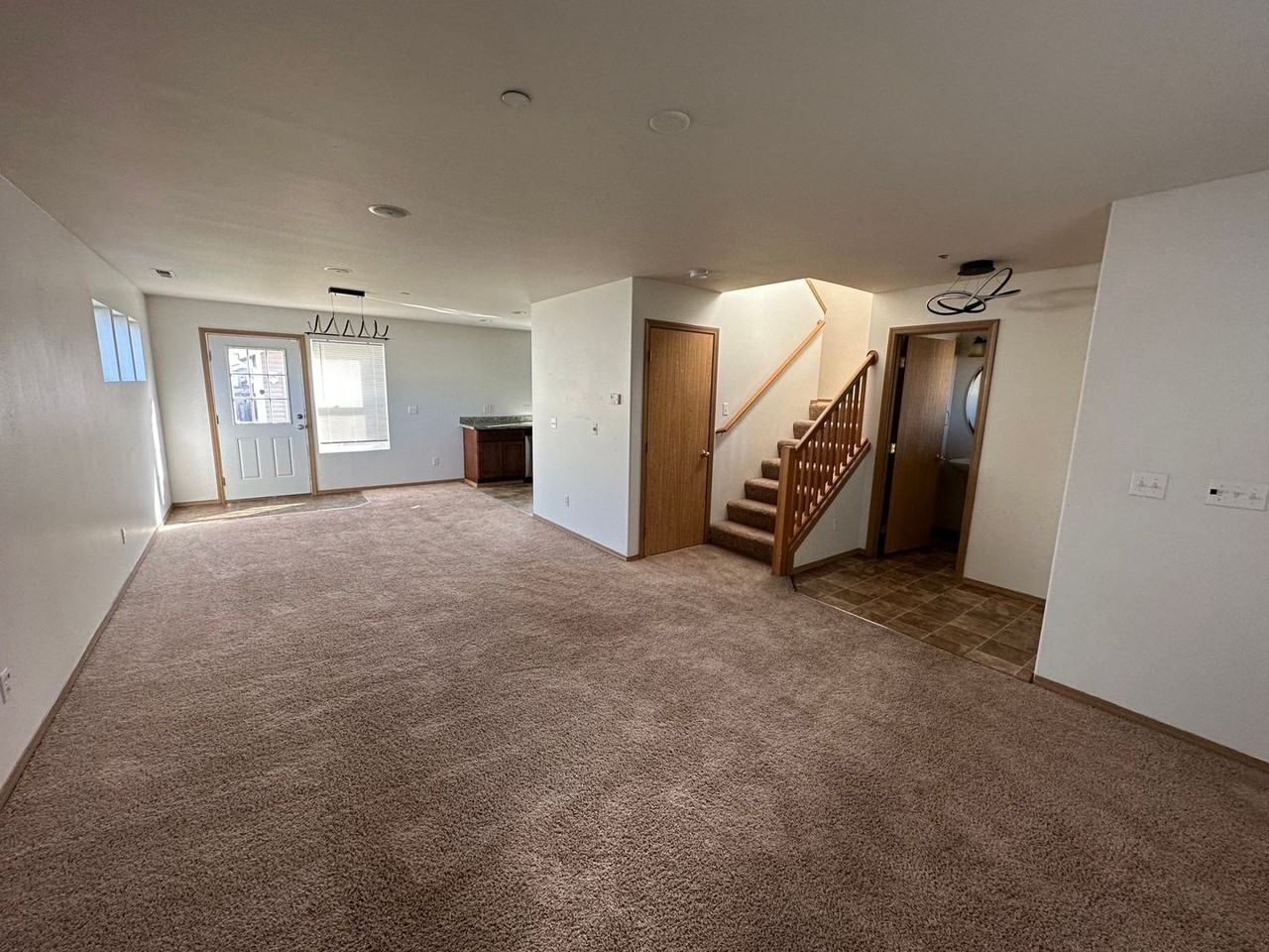 2263 Bobs Hollow Ln - Photo 2 of 12