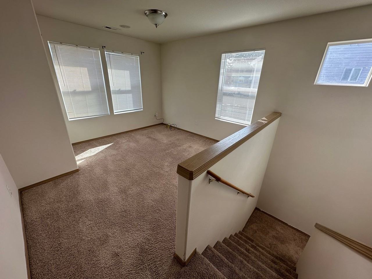 2263 Bobs Hollow Ln - Photo 5 of 12