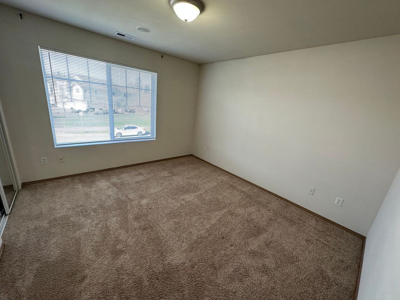 2263 Bobs Hollow Ln - Photo 7 of 12