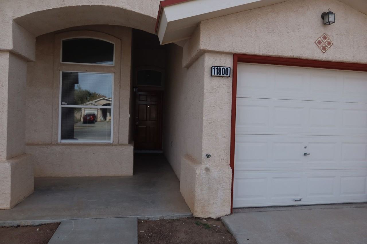 11800 Kings Arms Ct - Photo 2 of 22