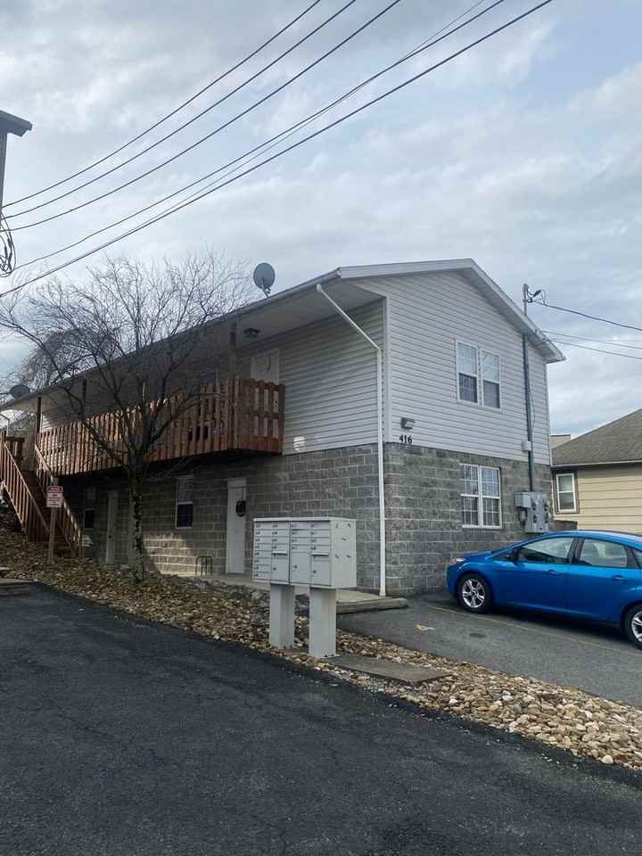 416 Harding Avenue - Photo 3 of 3