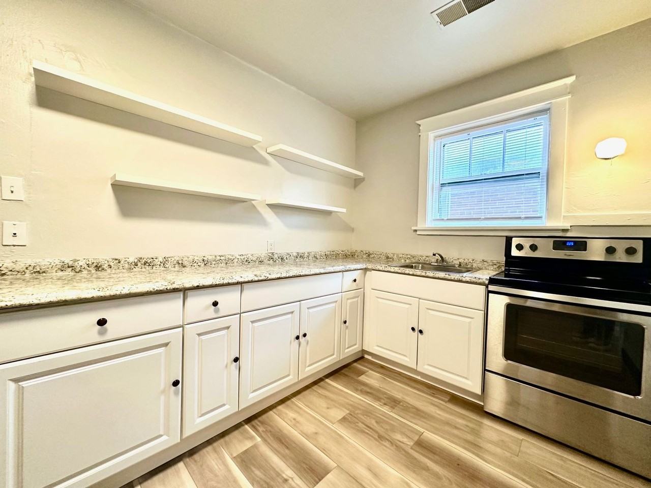 4980 4982 Oleatha Apartments in Clifton Heights, St. Louis, MO 63139