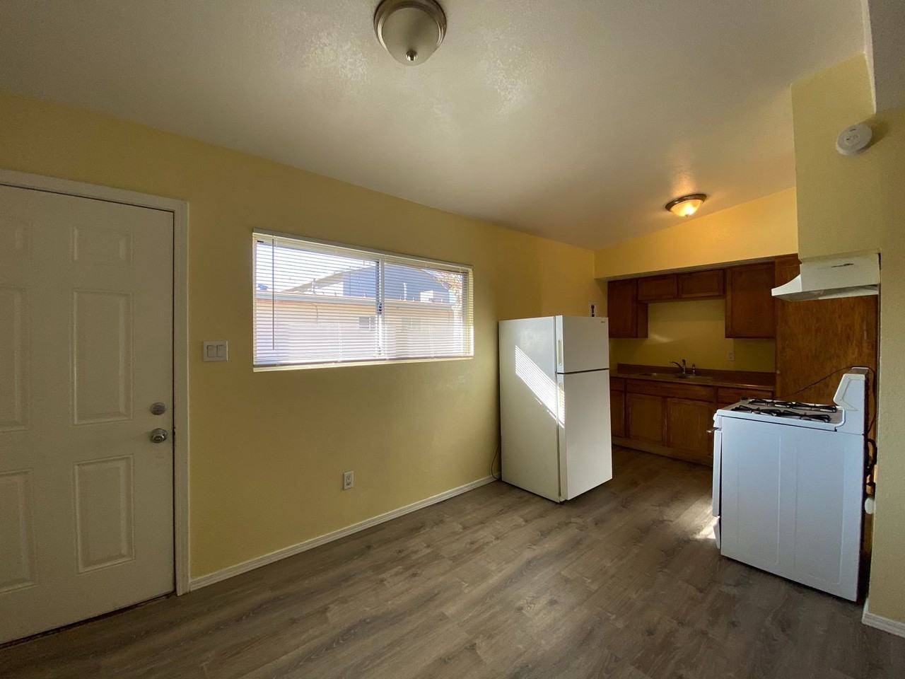 P169 Apartments 260 E Grace St, Barstow, CA 92311 Zumper