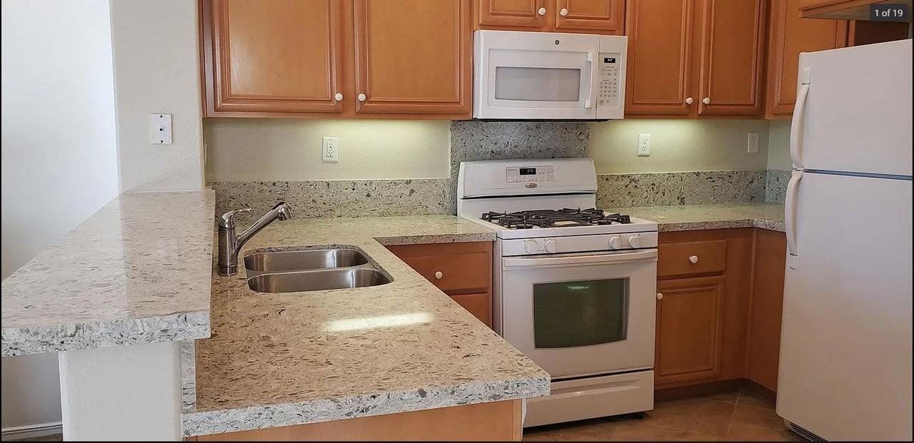 1800 E Lakeshore Dr - Photo 3 of 13