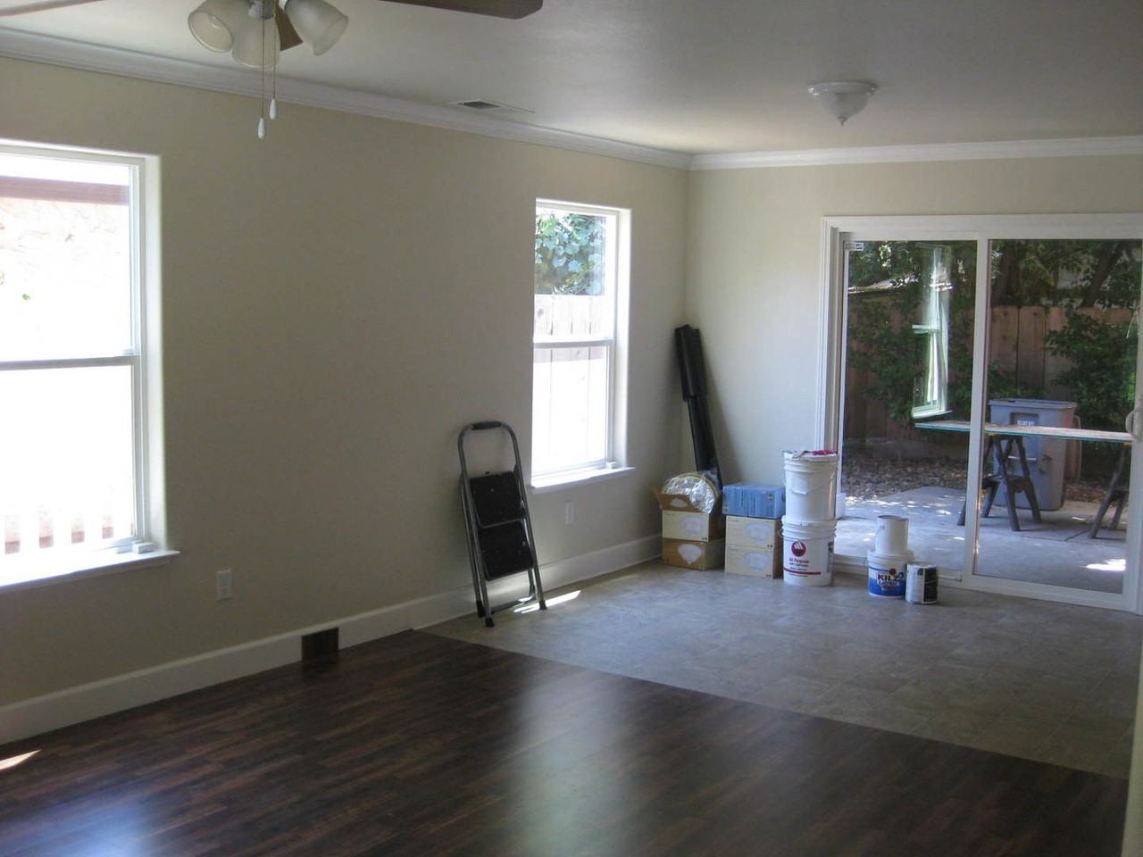 1240 W 3rd St - Photo 6 of 13