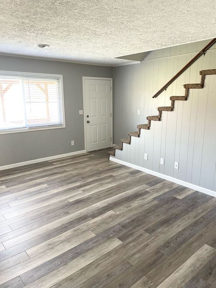 7025 Carters Valley Rd #4 - Photo 3 of 13