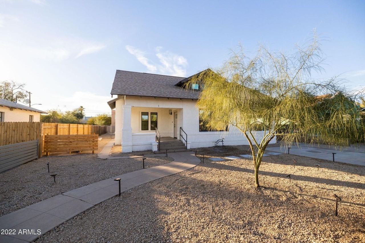 326 N 17th Dr LLC - Photo 2 of 50