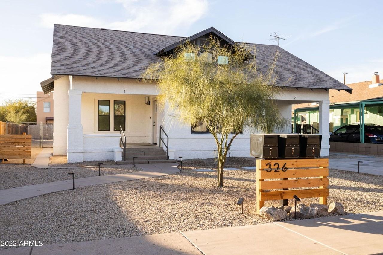 326 N 17th Dr LLC - Photo 3 of 50