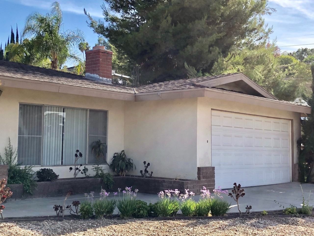 24663 Barton Rd - Photo 4 of 29