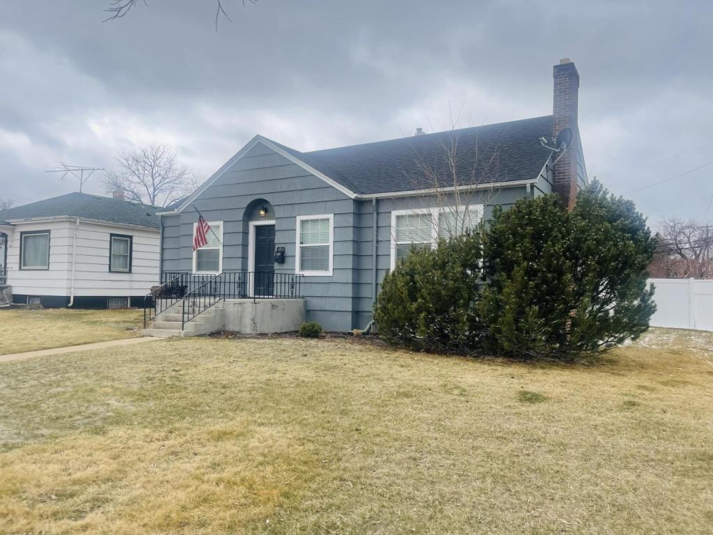 1601 15th Ave - Photo 2 of 10