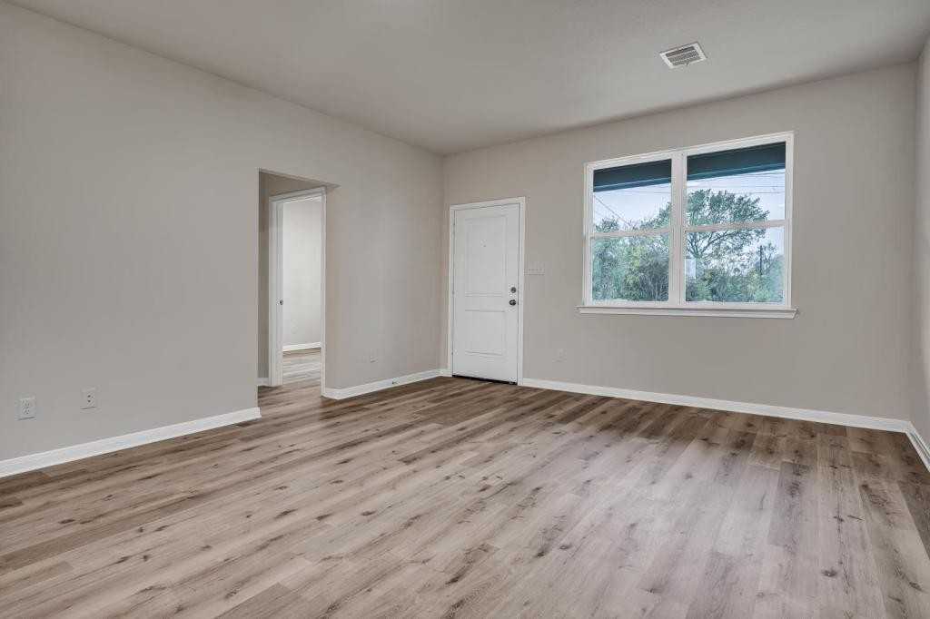 309 West Martin Luther King Jr Drive - Photo 7 of 24