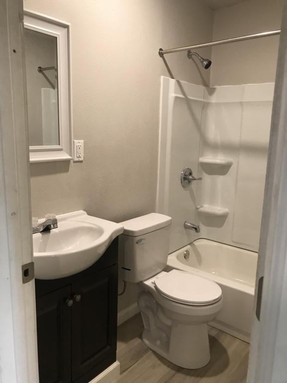 8510 Safeguard St - Photo 6 of 17