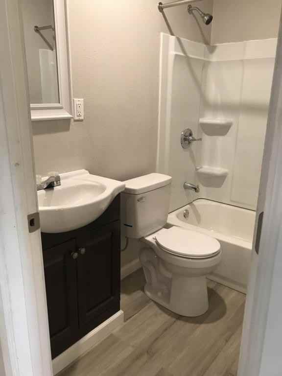 8510 Safeguard St - Photo 7 of 17