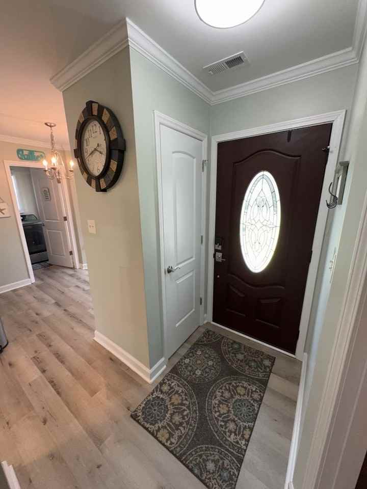 2318 Knollwood Ln - Photo 2 of 17