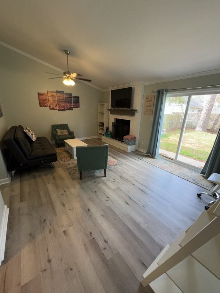 2318 Knollwood Ln - Photo 3 of 17