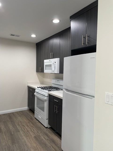 51 Oaklawn Ave #2 - Photo 5 of 12