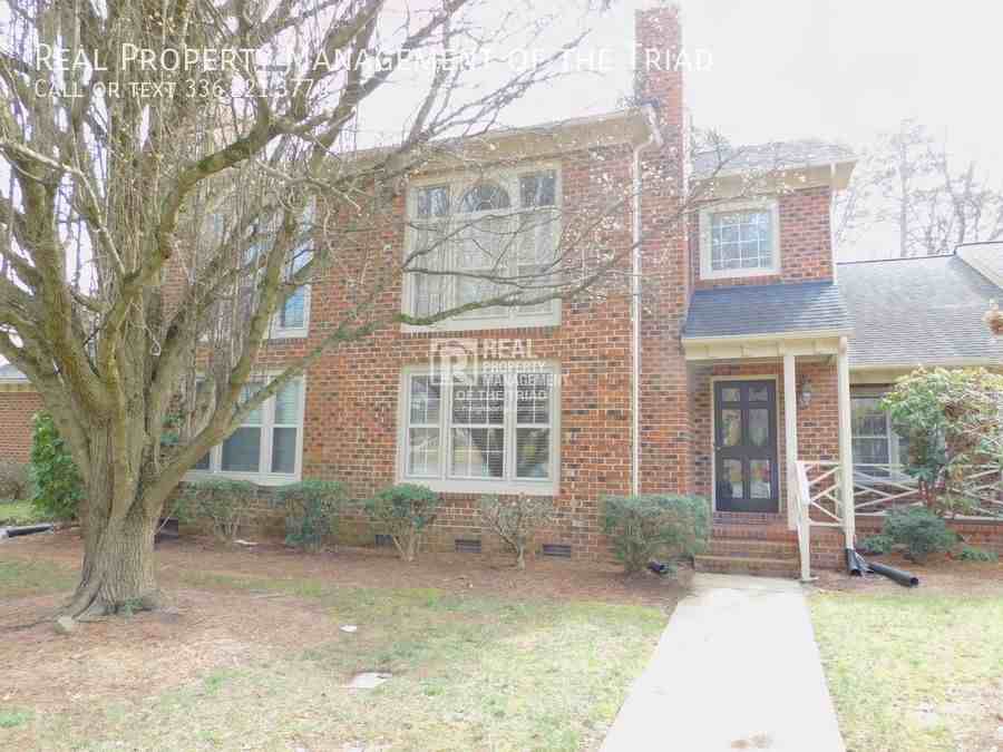 22 Milpond Ln - Photo 2 of 26