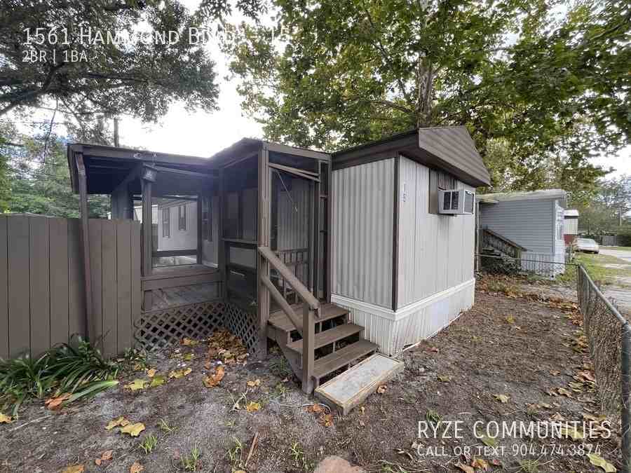 1561 Hammond Blvd #15