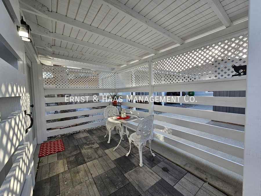 2768A Maine Ave - Photo 2 of 17