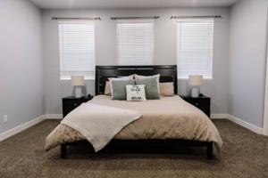 featured image of 858 S Edison St