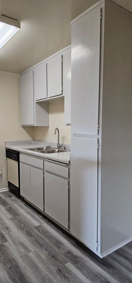CASA COLIMA APARTMENTS - Photo 4 of 50