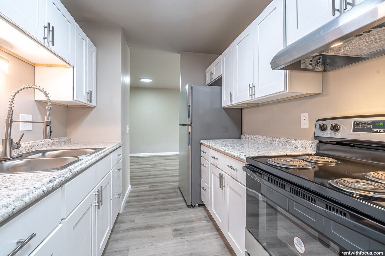 The Bayfront 106 Apartments 106 Lakecrest Dr, Beaver Dam, WI 53916