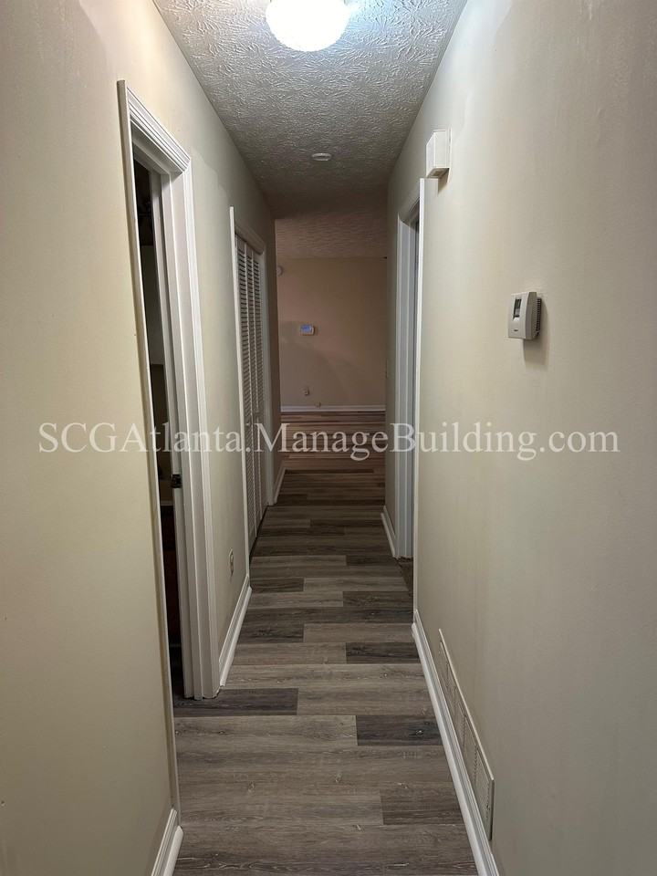 200 Pinehurst Dr #1 - Photo 5 of 9