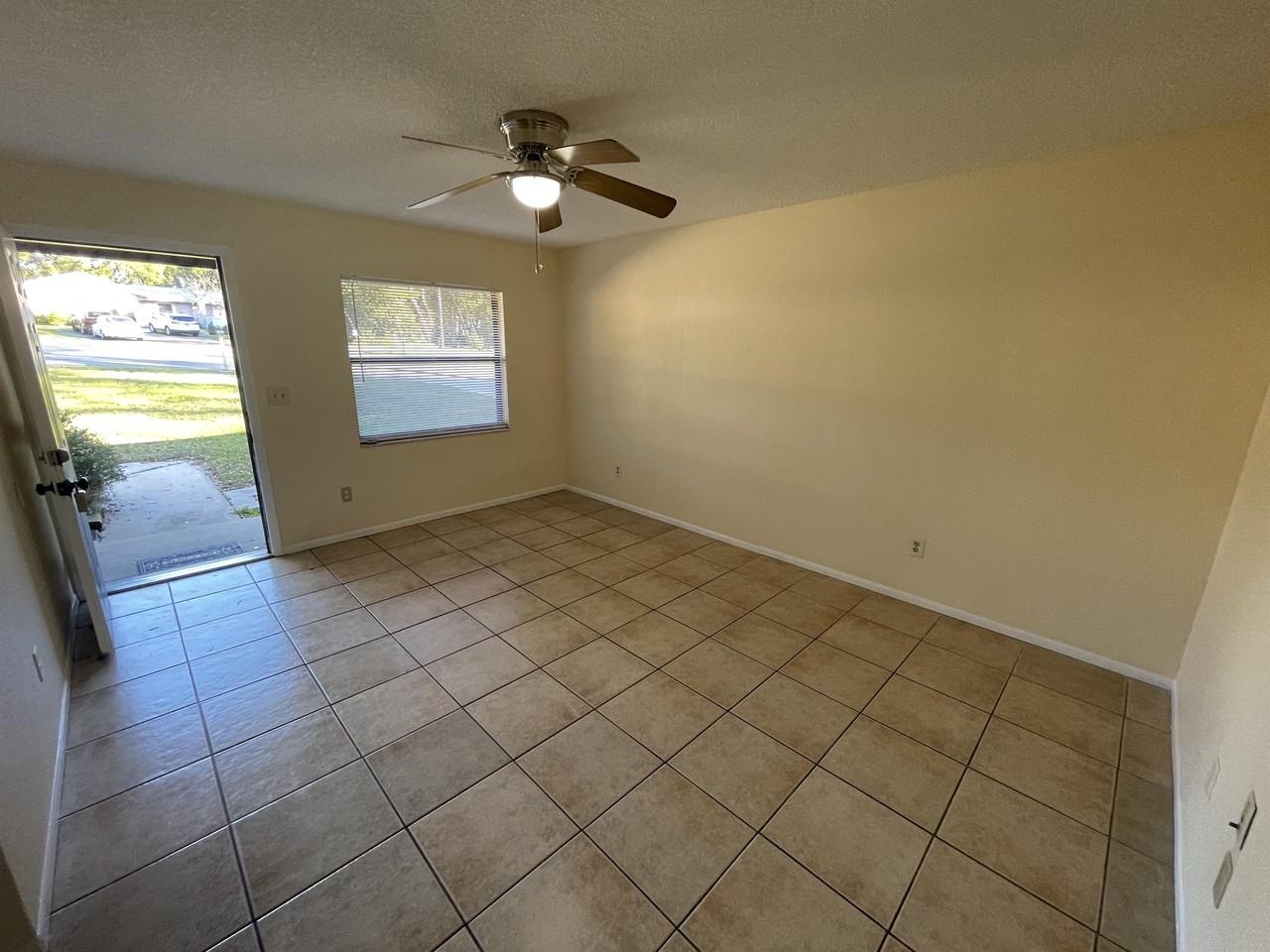 931 Beau Ct #931 - Photo 3 of 23