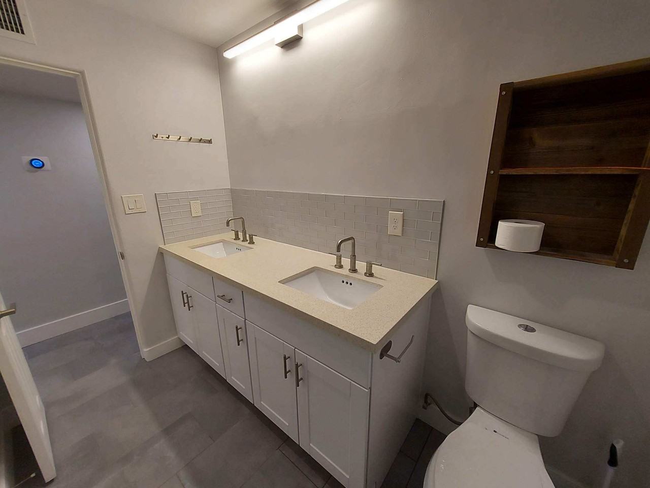 308 E 14th St #NA - Photo 4 of 20