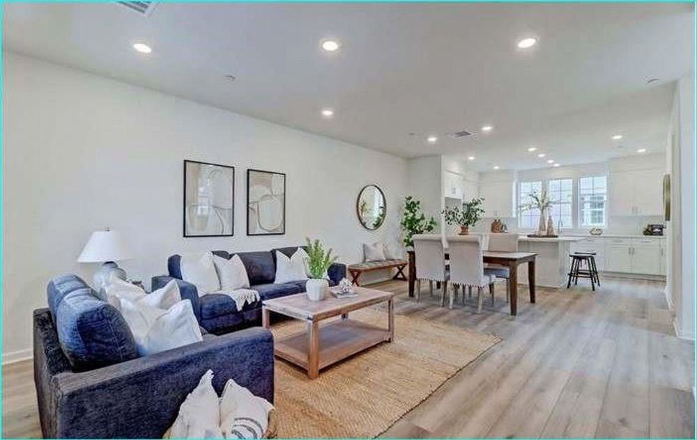 1975 Orchard Dr - Photo 2 of 21