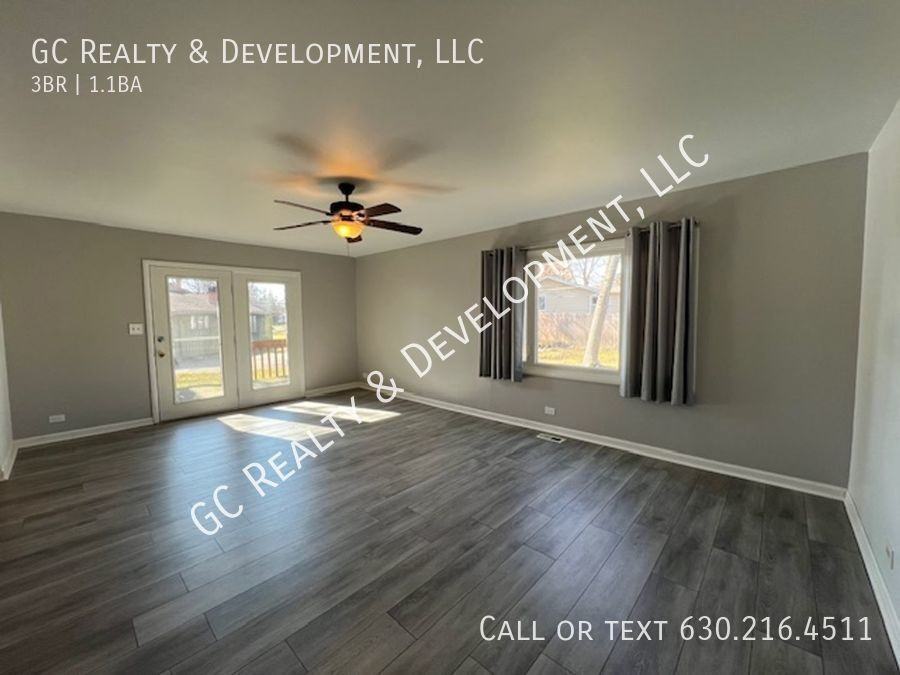 7664 Willow Ave - Photo 2 of 24