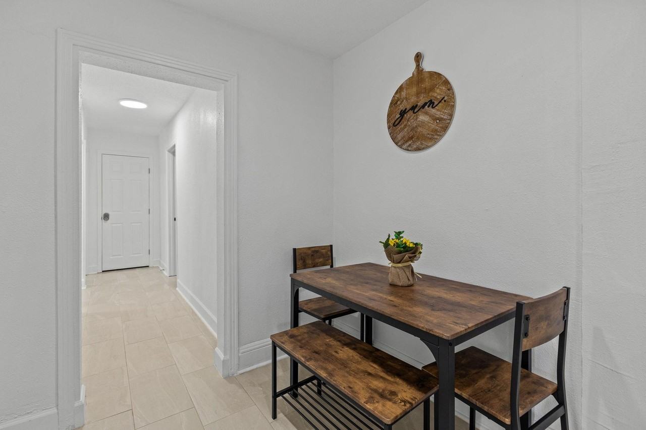 Peacefield Dr - Photo 4 of 11