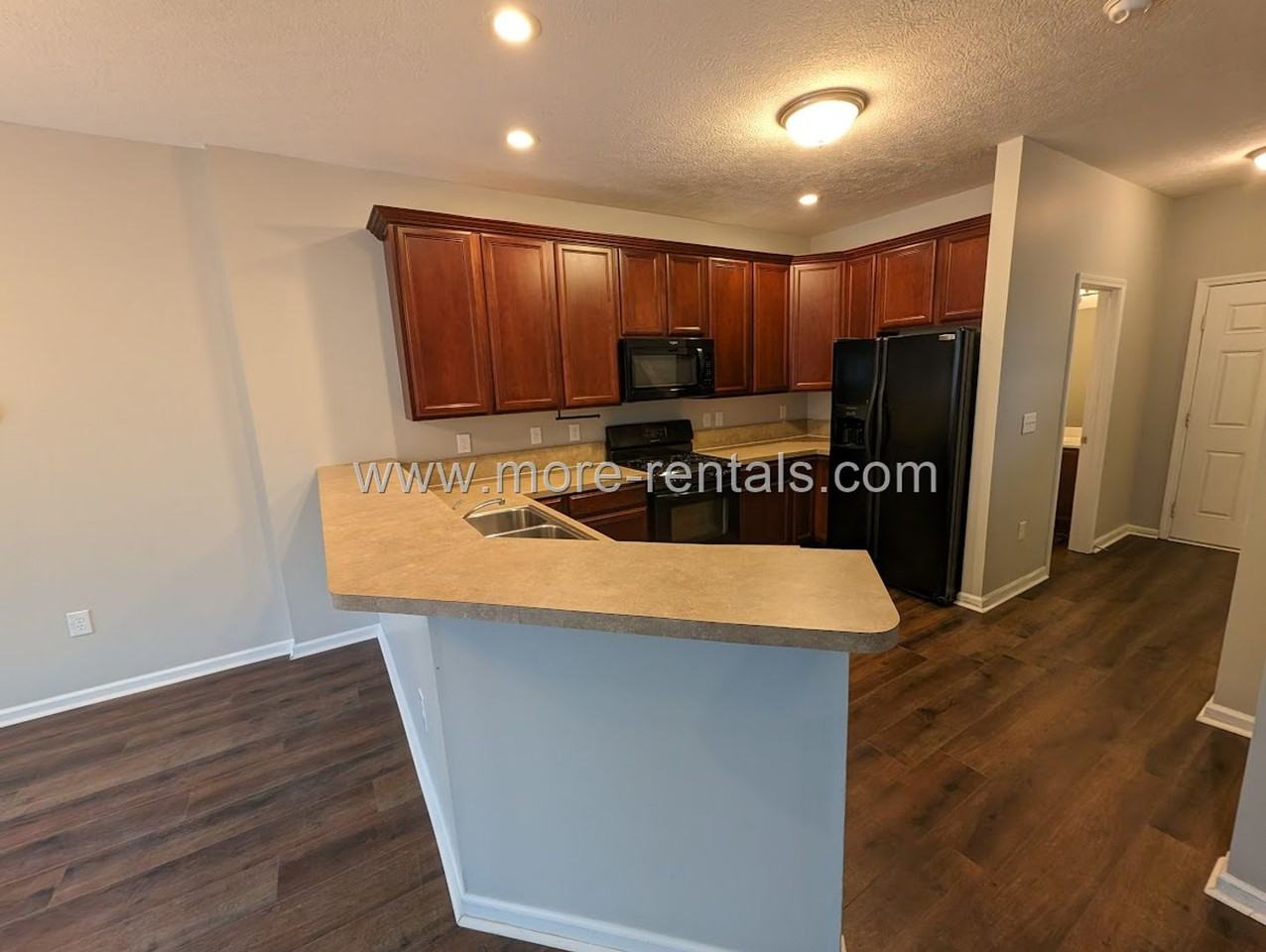 107 Autumn Trce - Photo 3 of 22