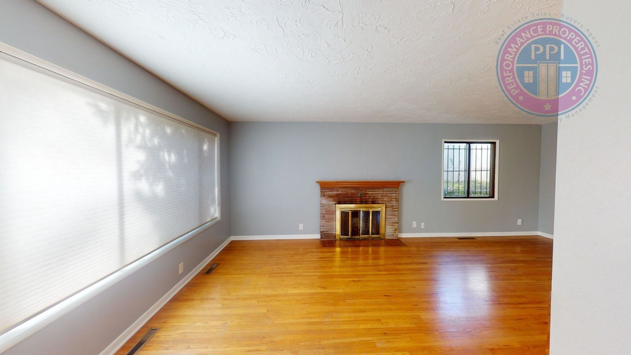 8426 Sw 8th Ave - Photo 2 of 22
