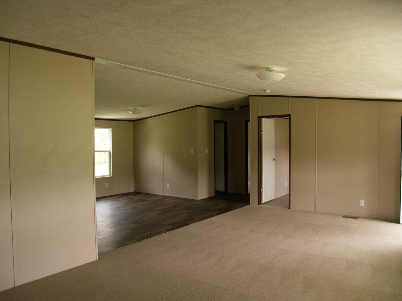 162 Brandenburg Dr - Photo 3 of 14