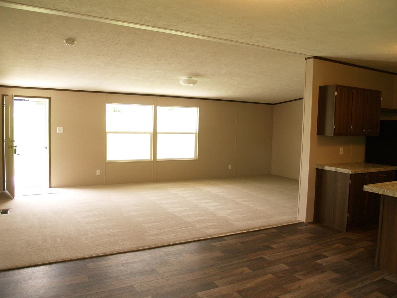 162 Brandenburg Dr - Photo 4 of 14