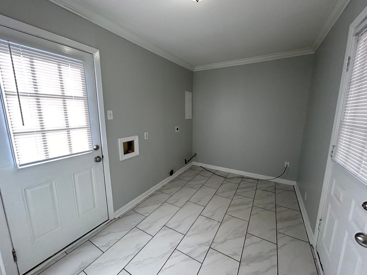 1603 Anita St - Photo 5 of 16