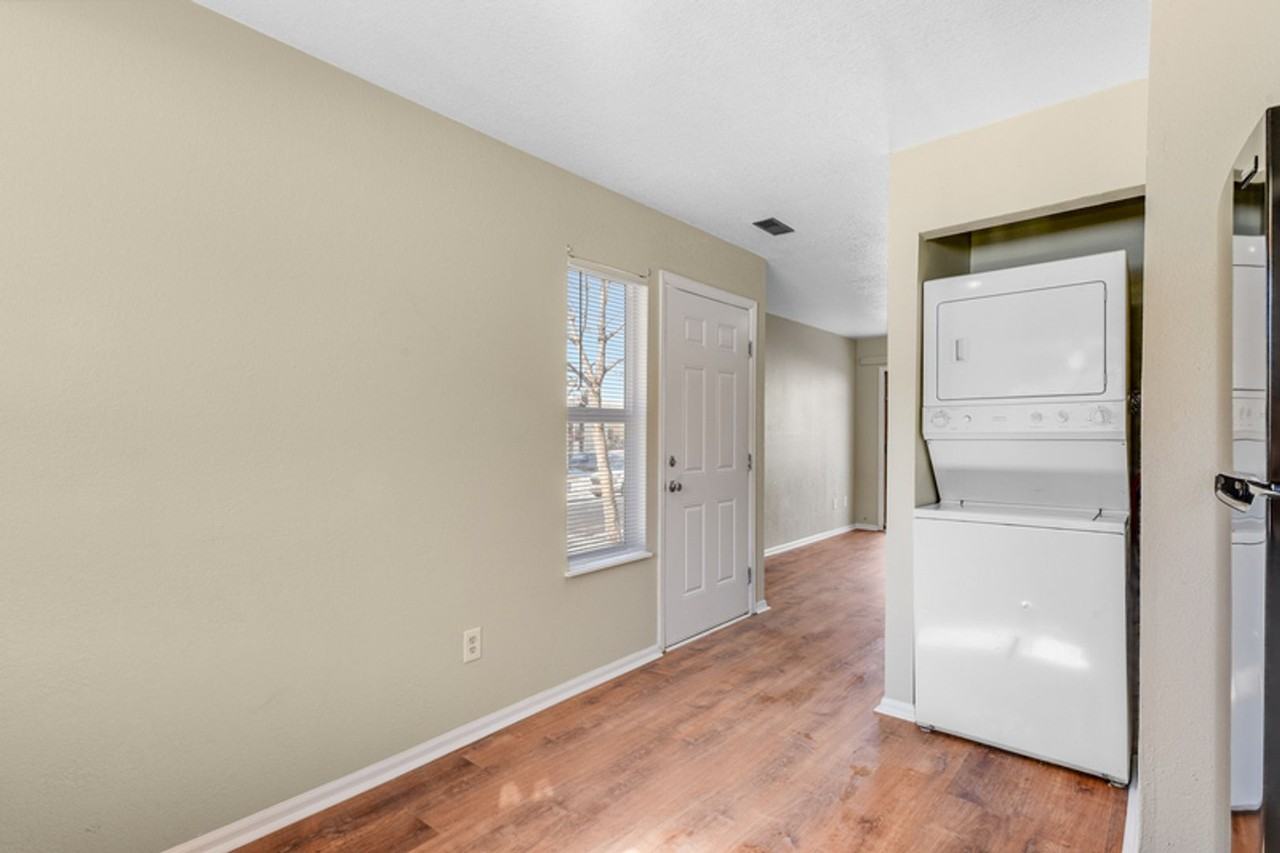 1168 Mazatlan Cir #C - Photo 6 of 14