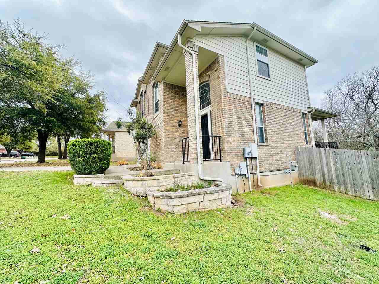 16216 Castletroy Dr - Photo 2 of 50