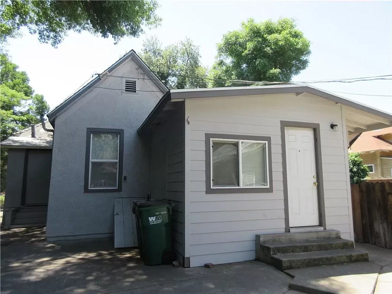 1122 Stewart Ave - Photo 2 of 26