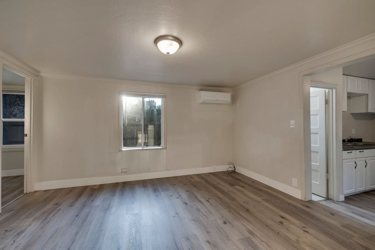 1122 Stewart Ave - Photo 6 of 26