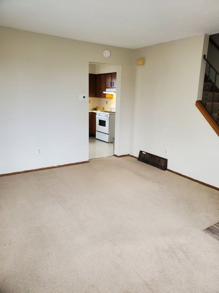 1507-1509 Rowland - Photo 2 of 17