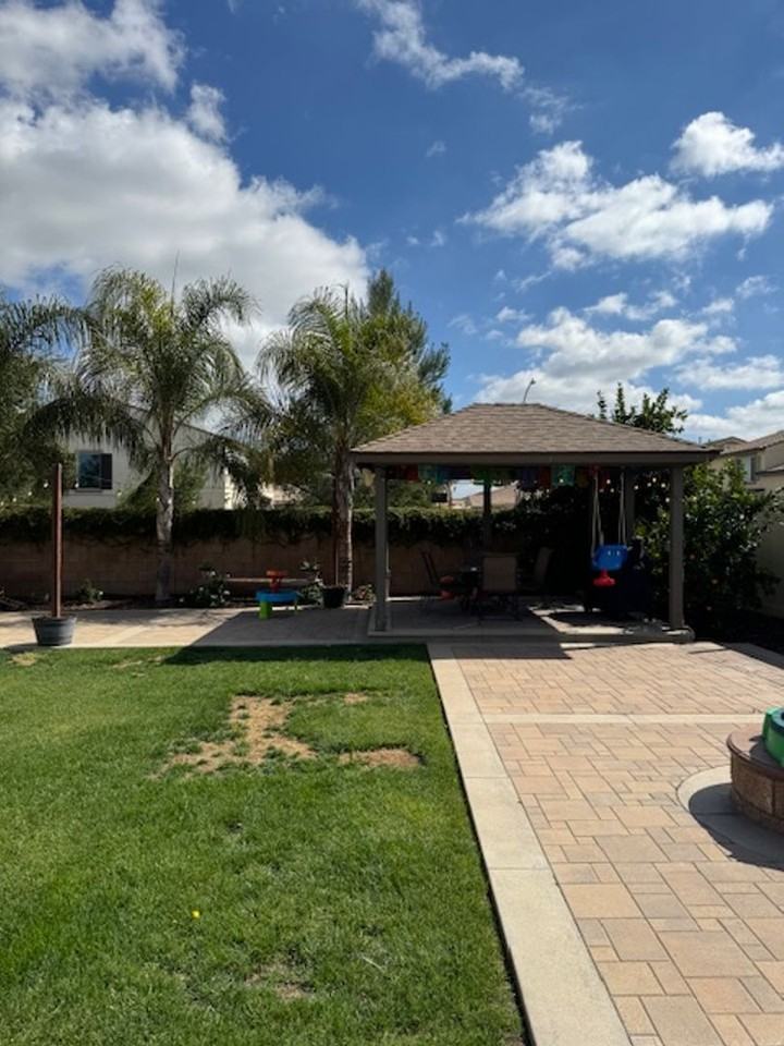 1081 Cordozo St - Photo 2 of 37