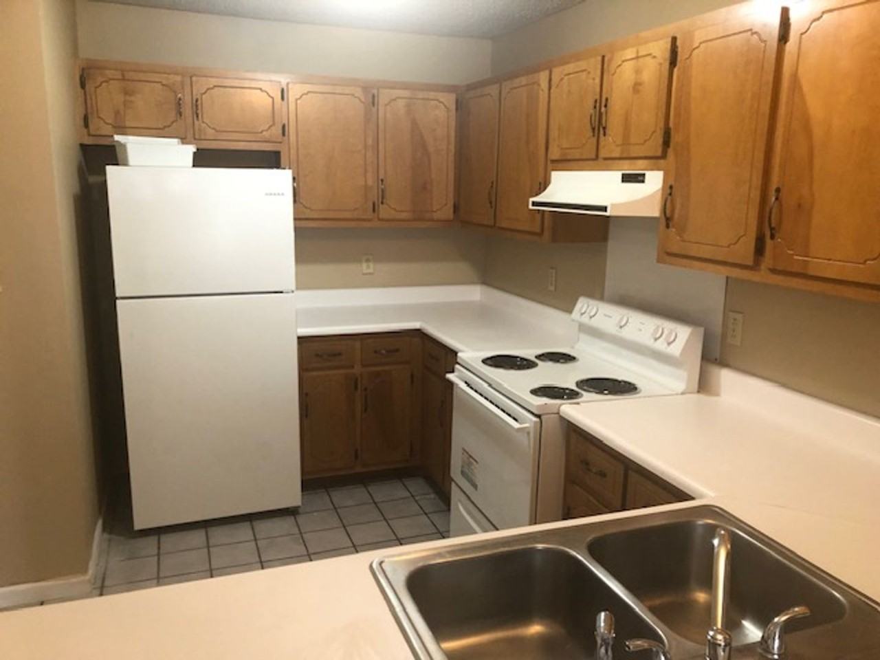 1801 Holmes St - Photo 3 of 7